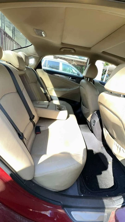 2012 Hyundai Sonata - Image 10 of 11