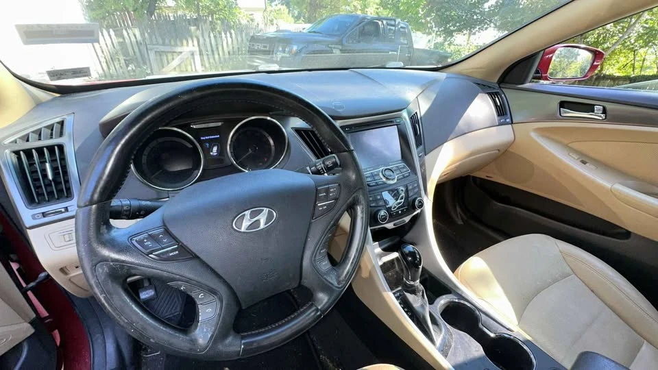 2012 Hyundai Sonata - Image 11 of 11