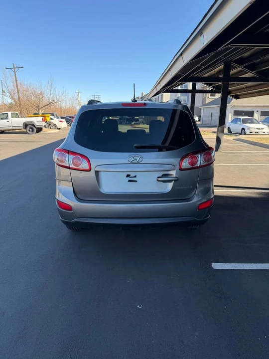 2012 Hyundai Santa Fe - Image 5 of 11