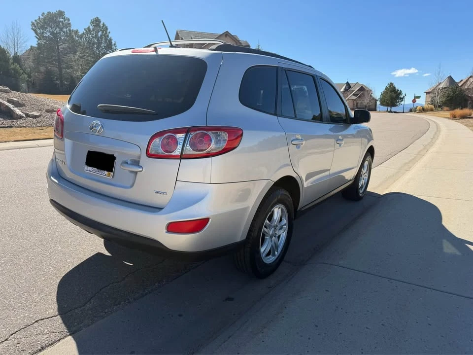 2012 Hyundai Santa Fe - Image 6 of 15