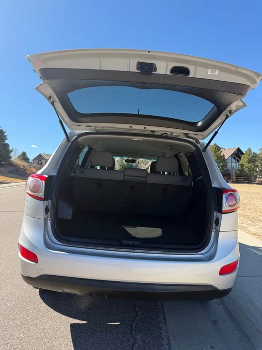 2012 Hyundai Santa Fe - Image 8 of 15