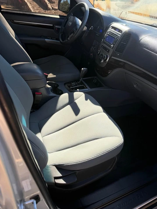 2012 Hyundai Santa Fe - Image 12 of 15