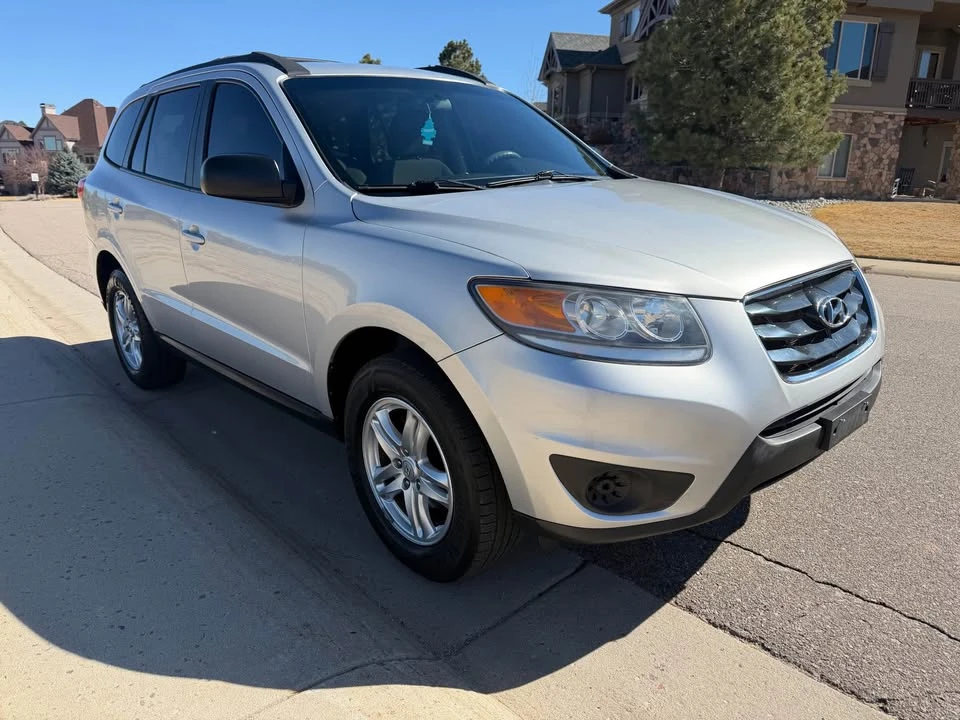 2012 Hyundai Santa Fe - Image 3 of 15