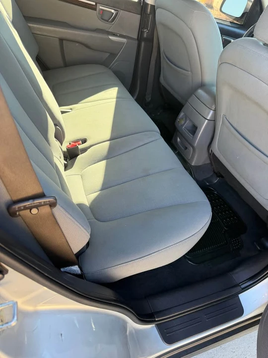 2012 Hyundai Santa Fe - Image 10 of 15