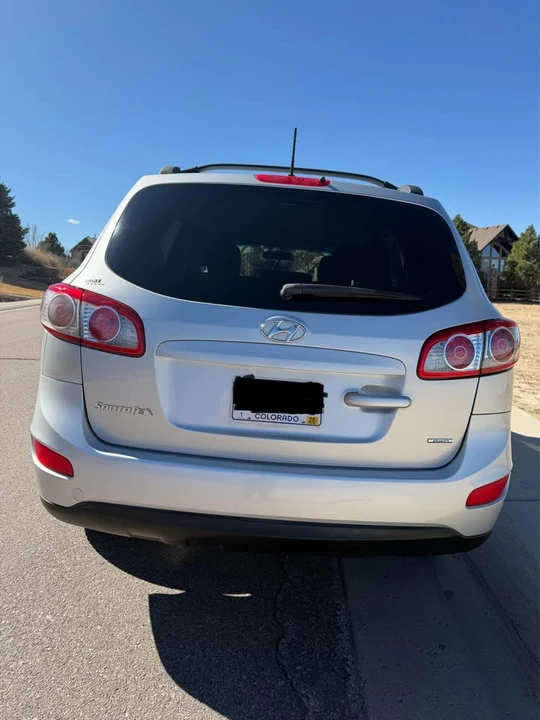2012 Hyundai Santa Fe - Image 5 of 15