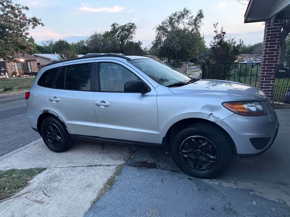 2012 Hyundai Santa Fe - Image 5 of 5