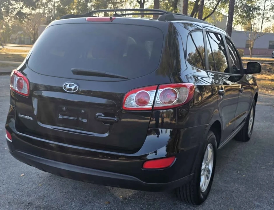 2012 Hyundai Santa Fe - Image 7 of 16