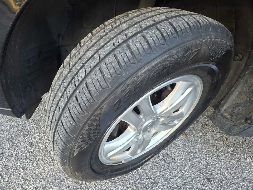 2012 Hyundai Santa Fe - Image 16 of 16