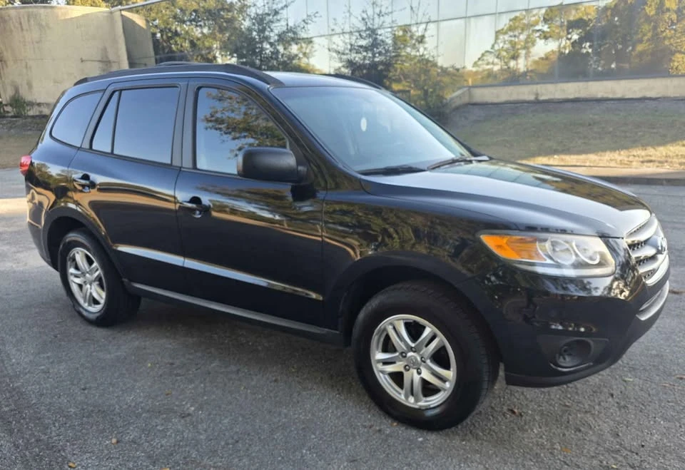 2012 Hyundai Santa Fe - Image 6 of 16