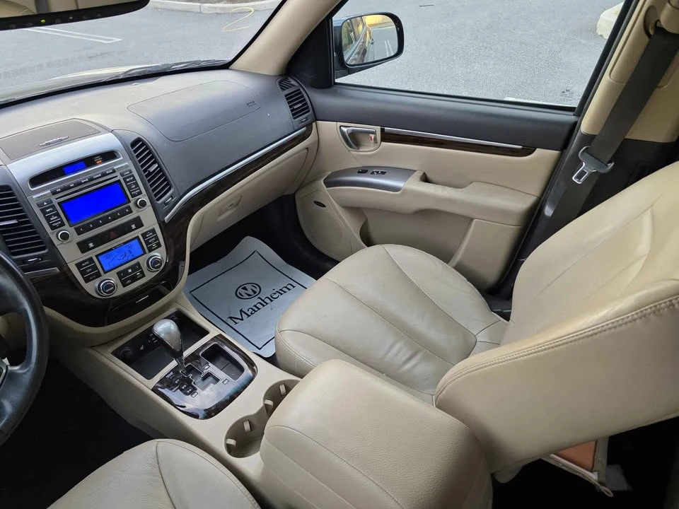 2012 Hyundai Santa Fe - Image 17 of 17