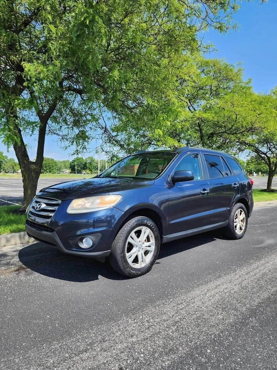 2012 Hyundai Santa Fe - Image 2 of 11