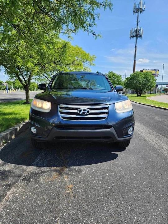 2012 Hyundai Santa Fe - Image 3 of 11