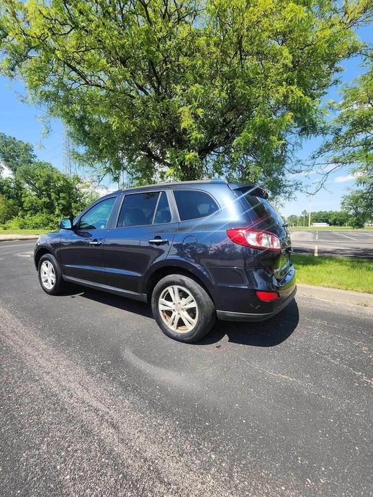 2012 Hyundai Santa Fe - Image 9 of 11