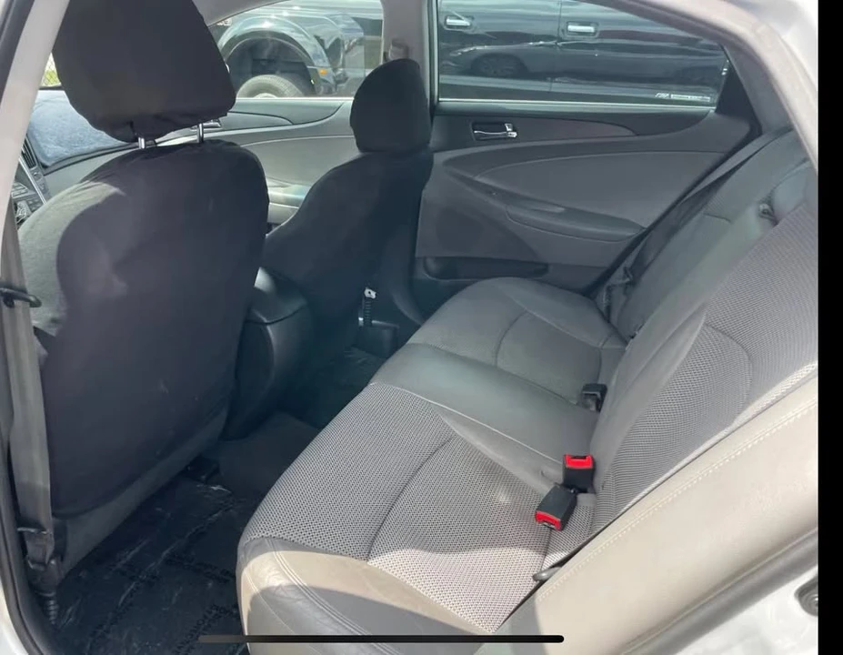 2012 Hyundai Sonata - Image 9 of 9