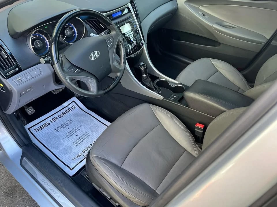 2012 Hyundai Sonata - Image 13 of 19