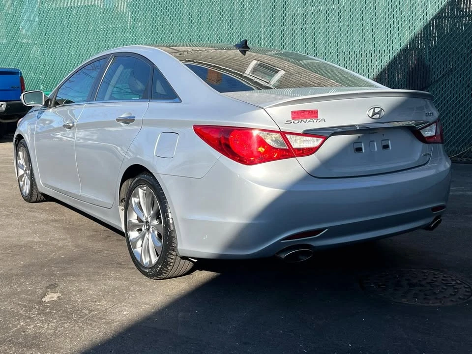 2012 Hyundai Sonata - Image 9 of 19