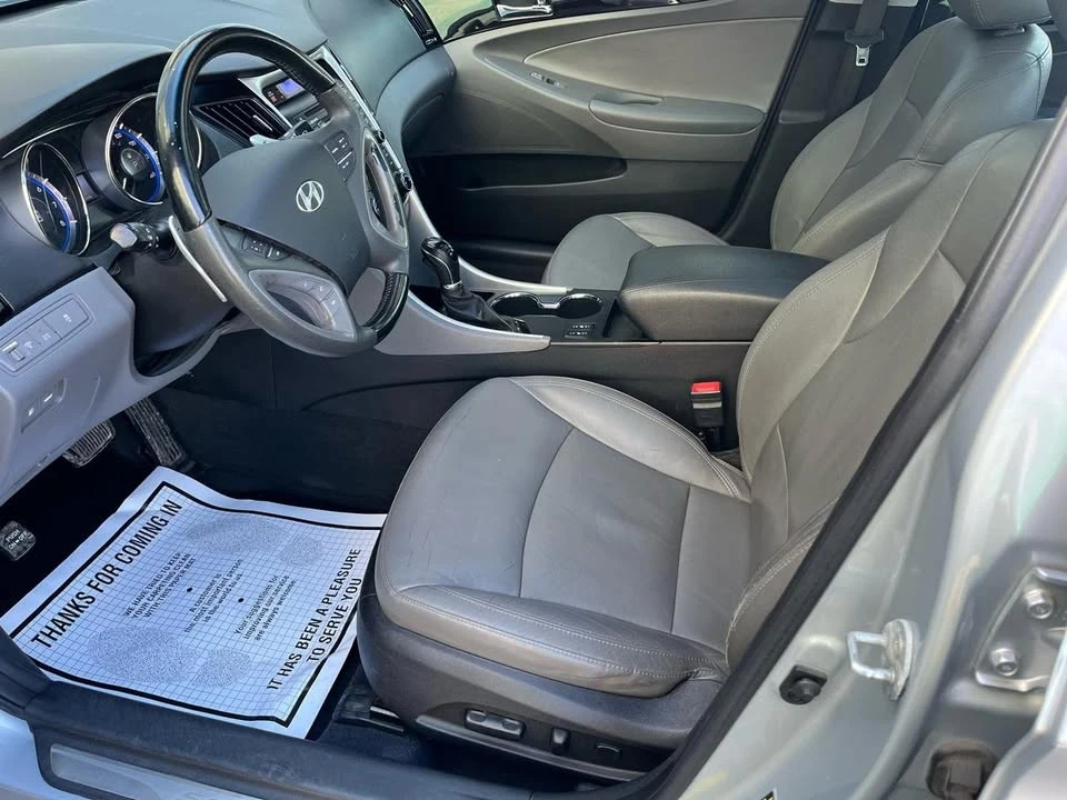 2012 Hyundai Sonata - Image 14 of 19