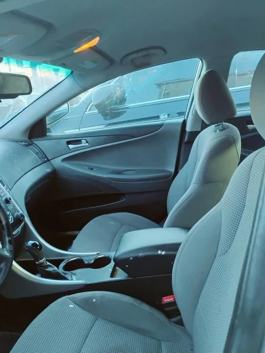 2012 Hyundai Sonata - Image 2 of 13
