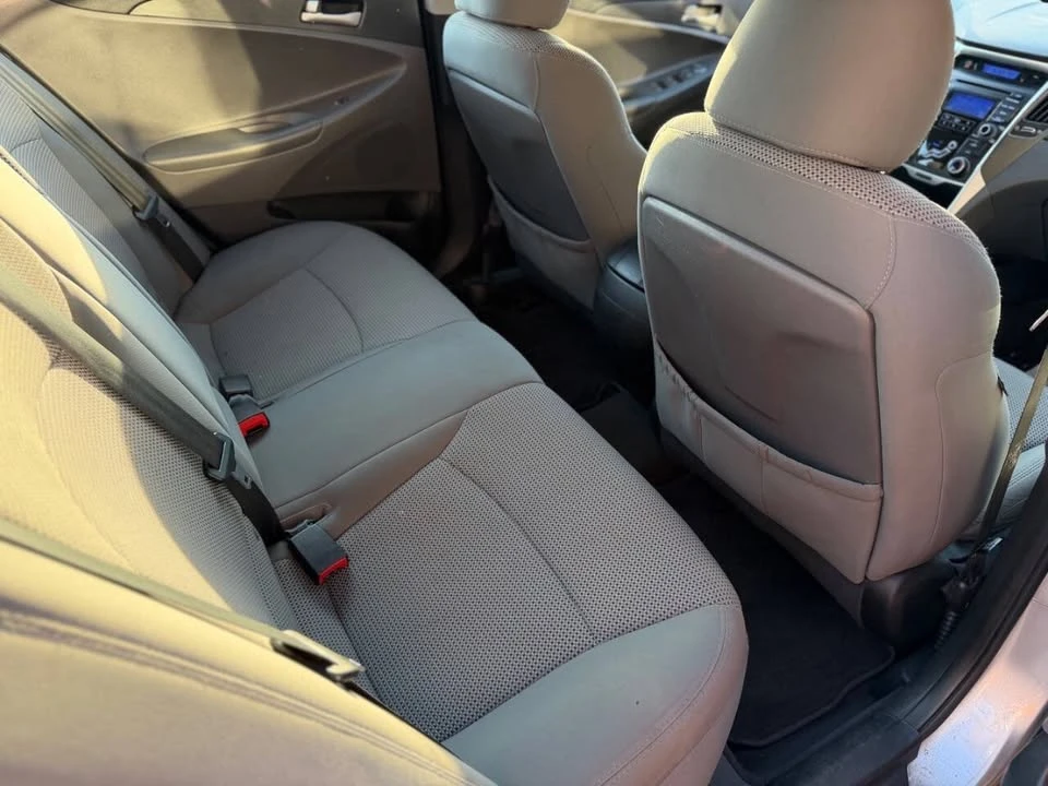 2012 Hyundai Sonata - Image 14 of 20