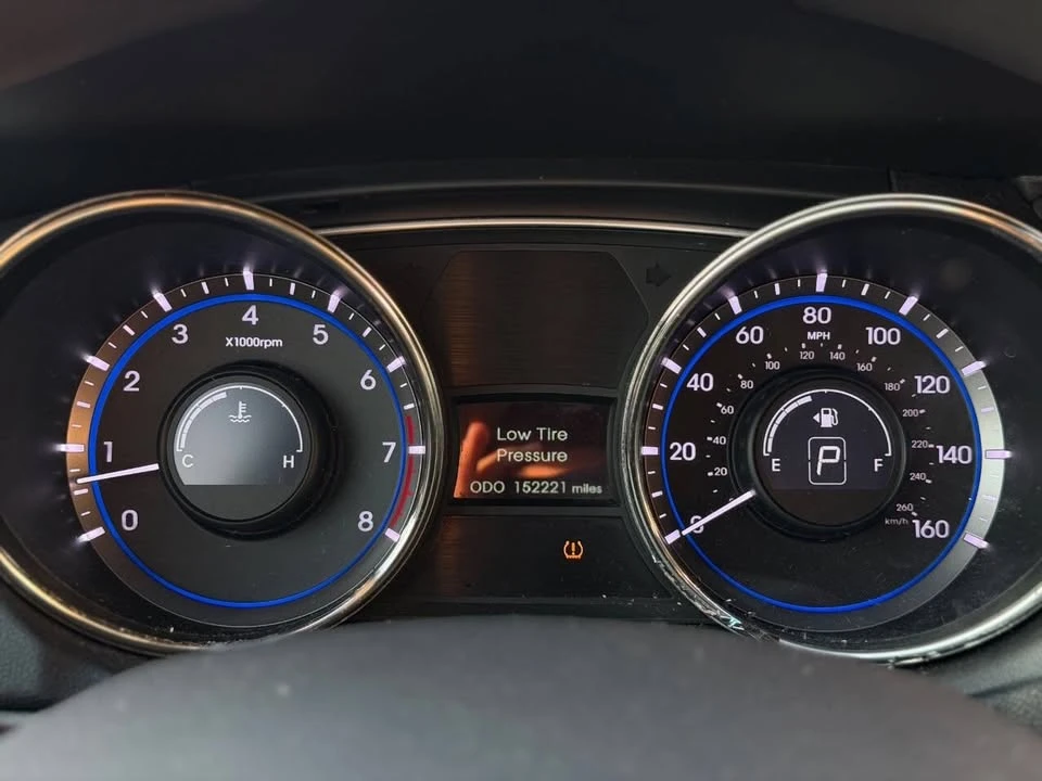 2012 Hyundai Sonata - Image 18 of 20