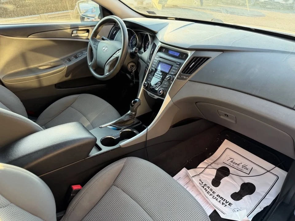2012 Hyundai Sonata - Image 15 of 20