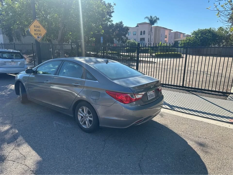 2012 Hyundai Sonata - Image 7 of 11