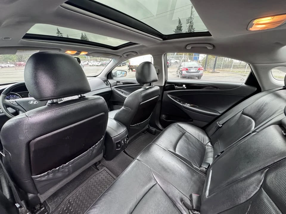 2012 Hyundai Sonata - Image 12 of 14