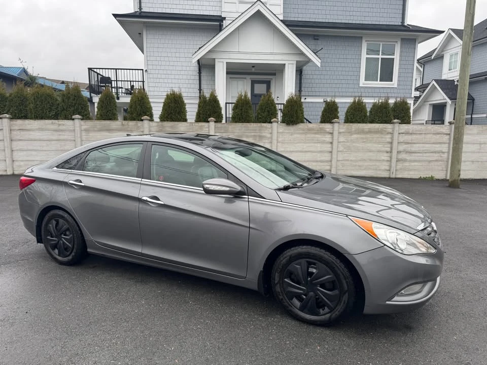 2012 Hyundai Sonata - Image 4 of 14
