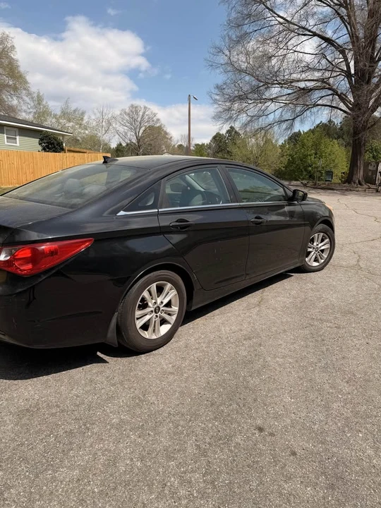 2012 Hyundai Sonata - Image 3 of 6