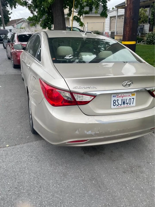 2012 Hyundai Sonata - Image 9 of 10