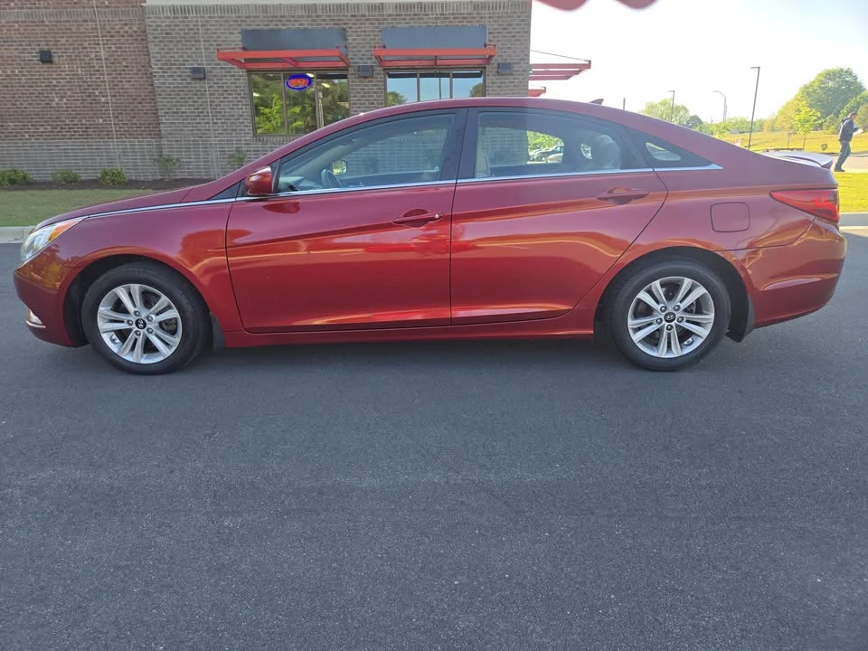 2012 Hyundai Sonata - Image 3 of 11