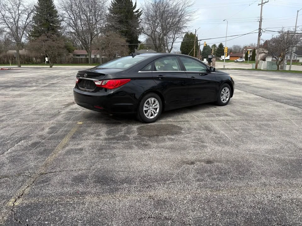 2012 Hyundai Sonata - Image 5 of 7