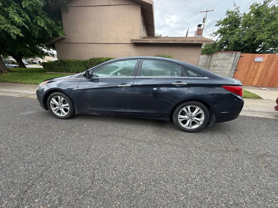 2012 Hyundai Sonata - Image 8 of 8