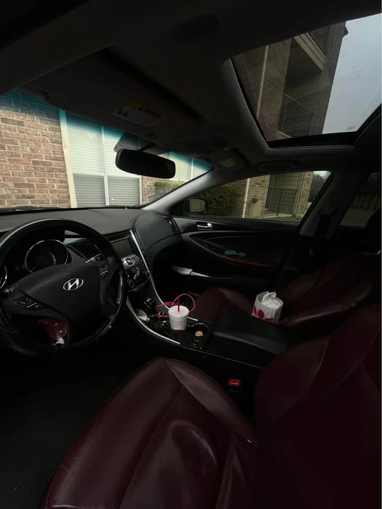 2012 Hyundai Sonata - Image 5 of 7