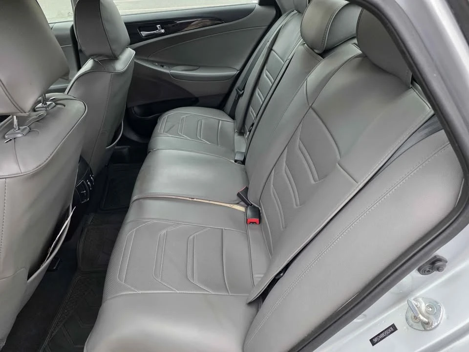 2012 Hyundai Sonata - Image 11 of 17