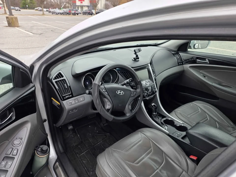 2012 Hyundai Sonata - Image 3 of 17
