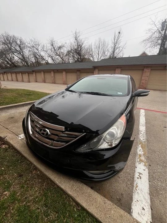2012 Hyundai Sonata - Image 4 of 7
