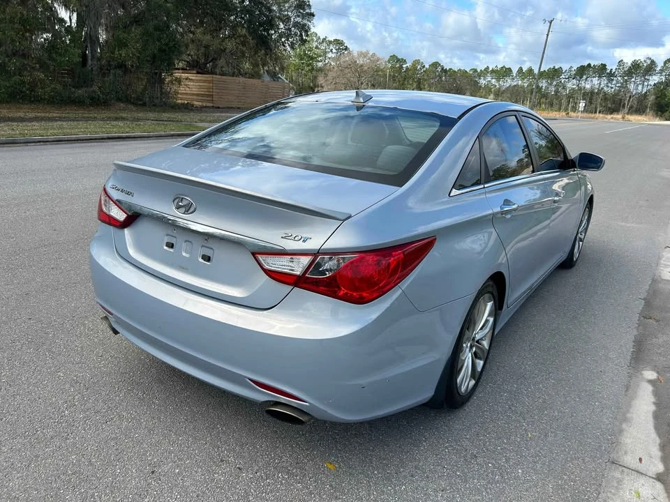 2012 Hyundai Sonata - Image 5 of 8