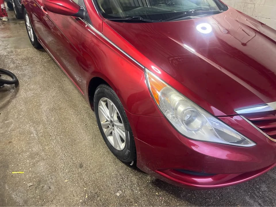 2012 Hyundai Sonata - Image 8 of 12