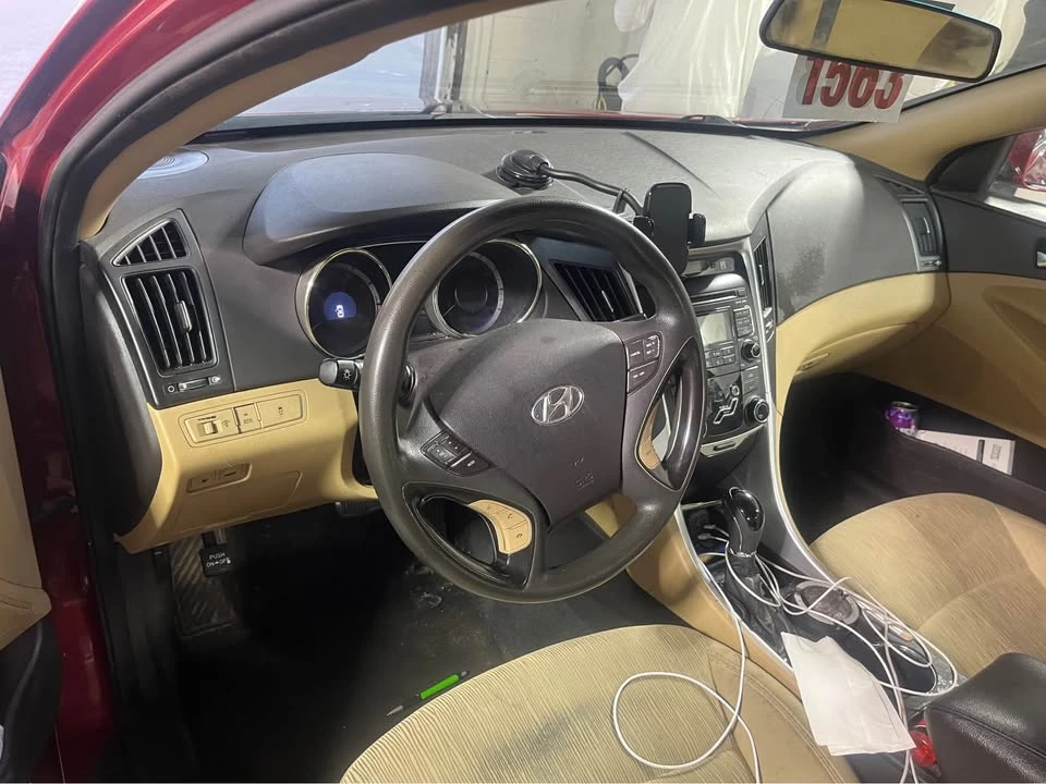2012 Hyundai Sonata - Image 7 of 12