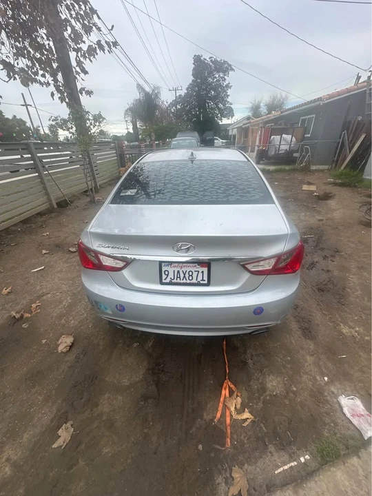2012 Hyundai Sonata - Image 7 of 8