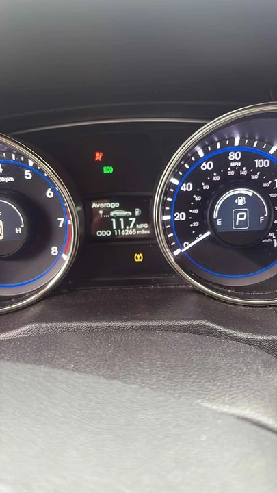 2012 Hyundai Sonata - Image 4 of 6