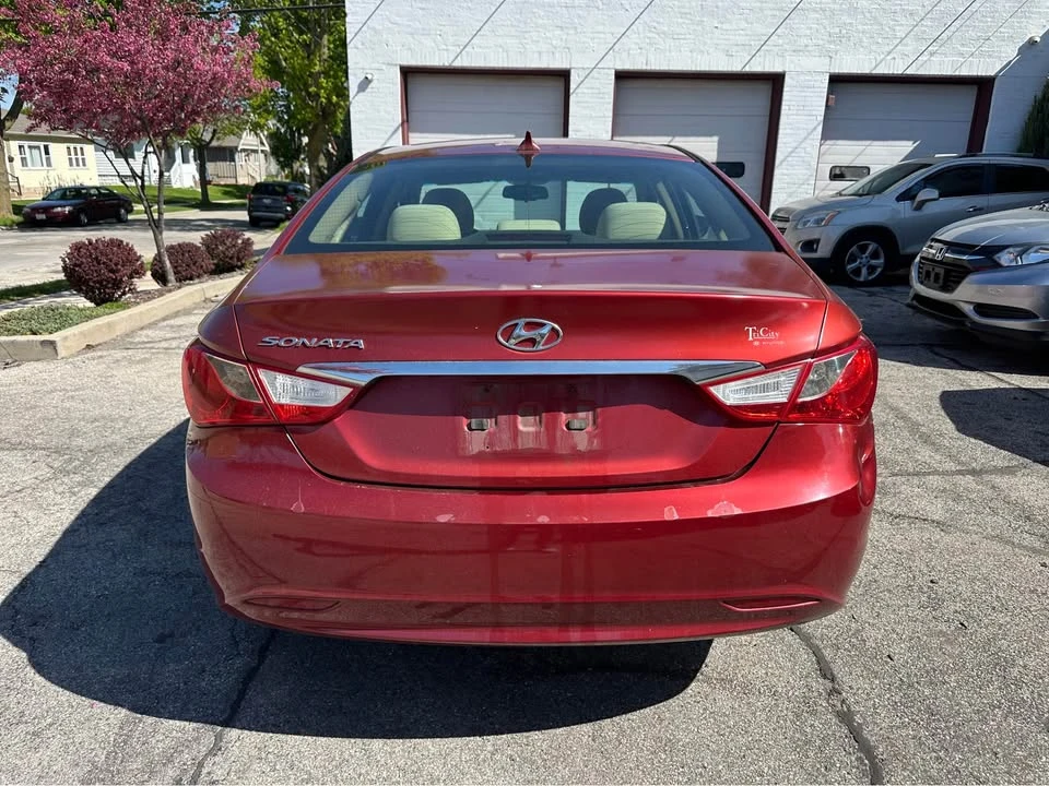 2012 Hyundai Sonata - Image 3 of 9