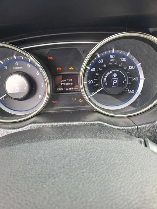 2012 Hyundai Sonata - Image 10 of 10