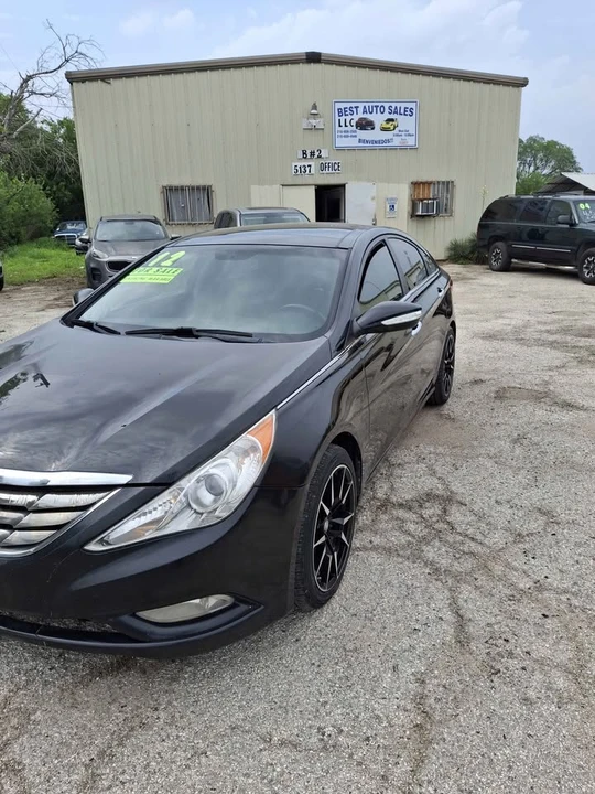 2012 Hyundai Sonata - Image 2 of 10