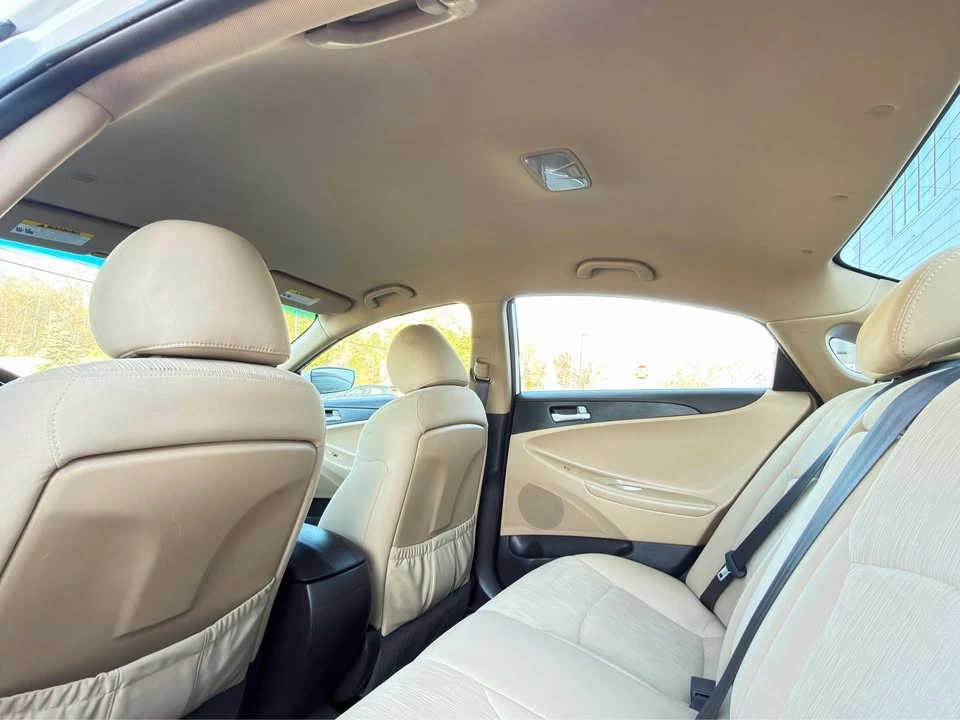 2012 Hyundai Sonata - Image 16 of 19