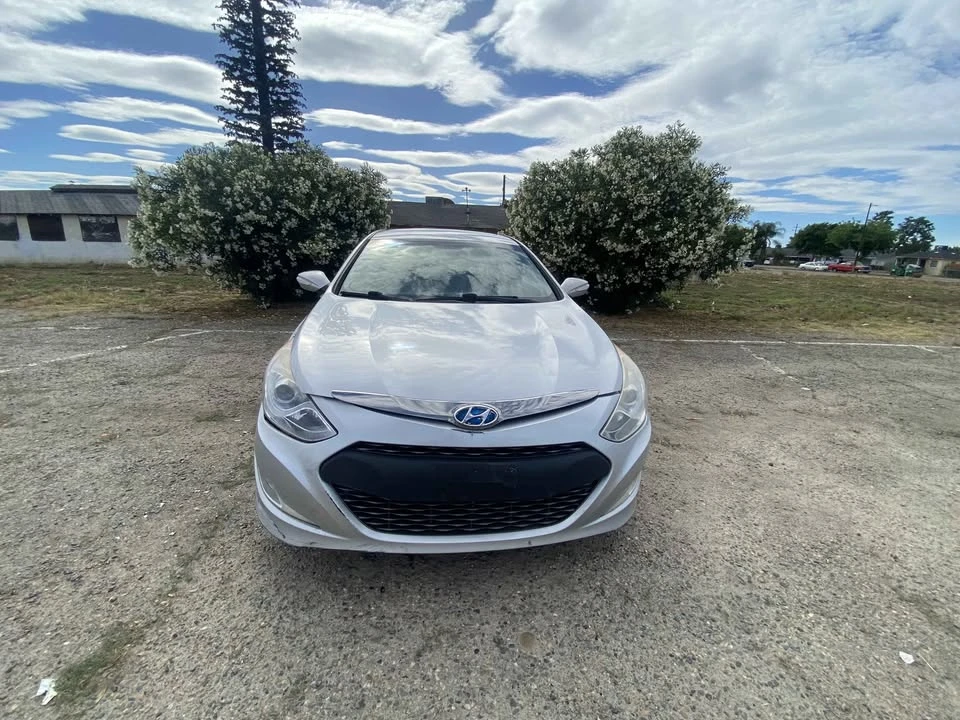 2012 Hyundai Sonata - Image 3 of 5