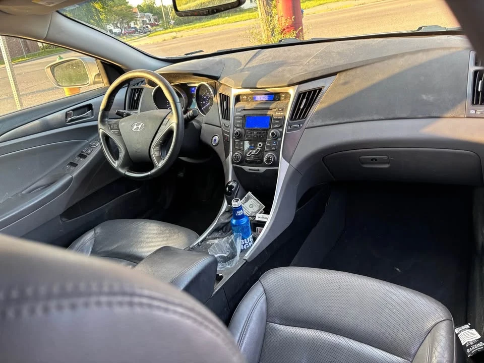 2012 Hyundai Sonata - Image 2 of 5