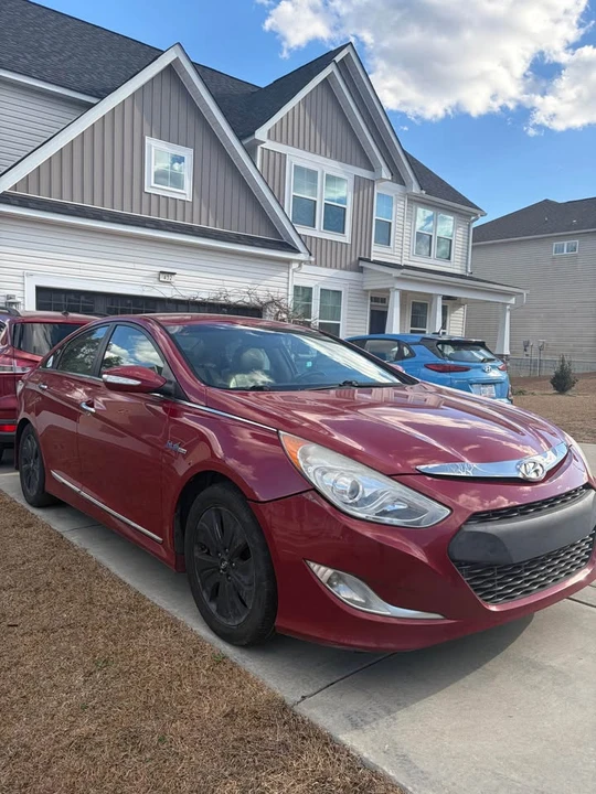 2012 Hyundai Sonata - Image 2 of 7