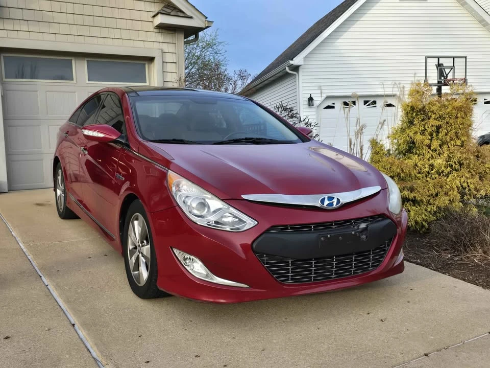 2012 Hyundai Sonata - Image 6 of 12